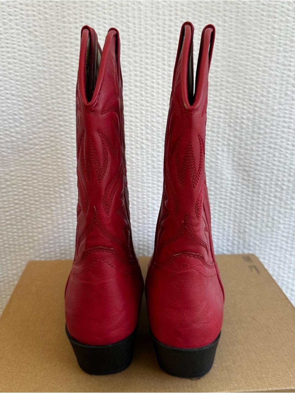 Austin Trading Co Girls Red Cowboy Boots Size: 5 New - Picture 3 of 9